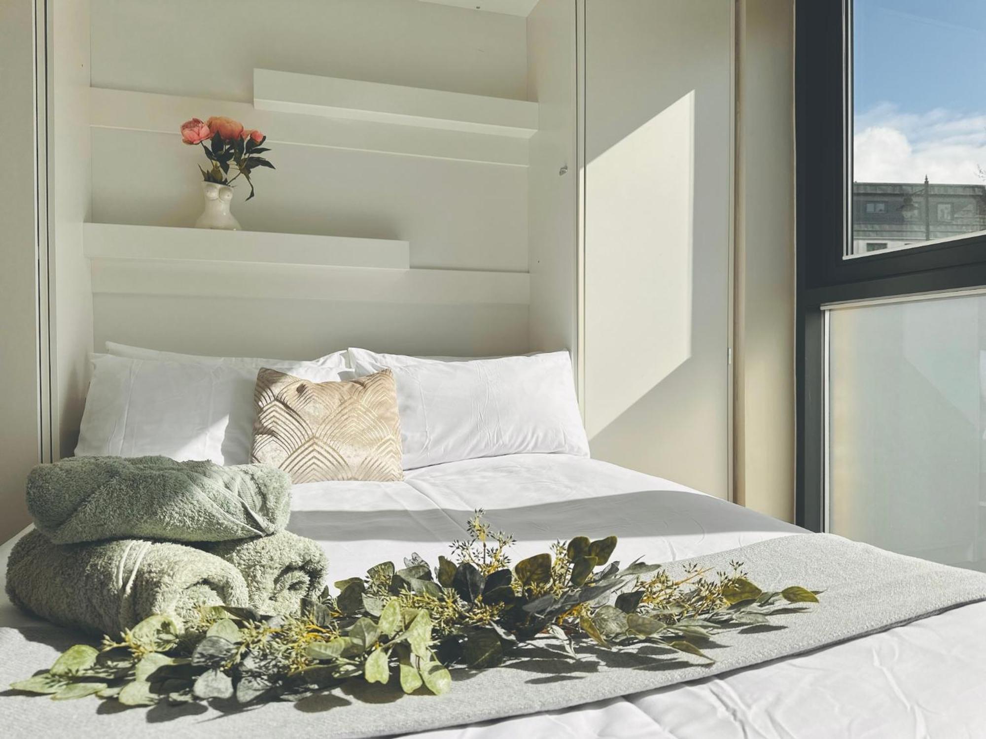 Stylish, Modern Apartment In Central Лондон Екстериор снимка